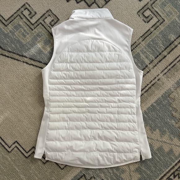 NWT Peter Millar Women’s Fuse Hybrid Vest - Medium - White w UNC Logo - Picture 3 of 7